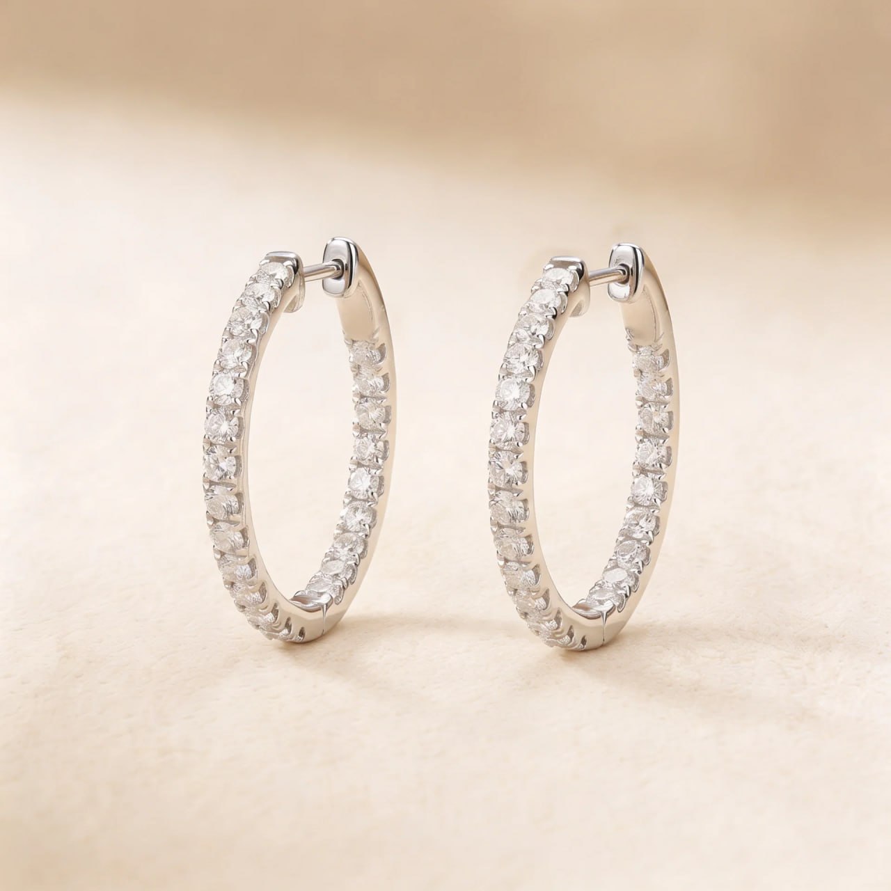 Hoops Earring in 18K White Gold- Final Set
